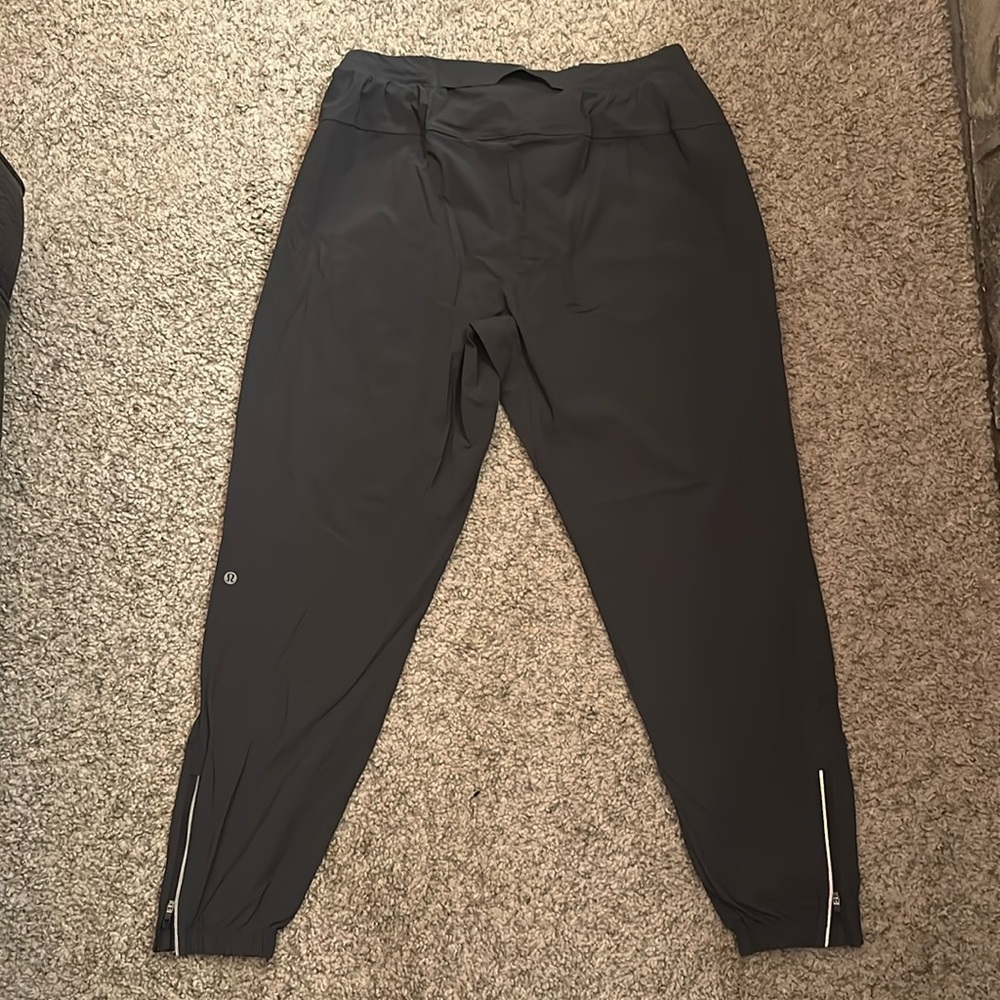XL - Lululemon Surge Jogger